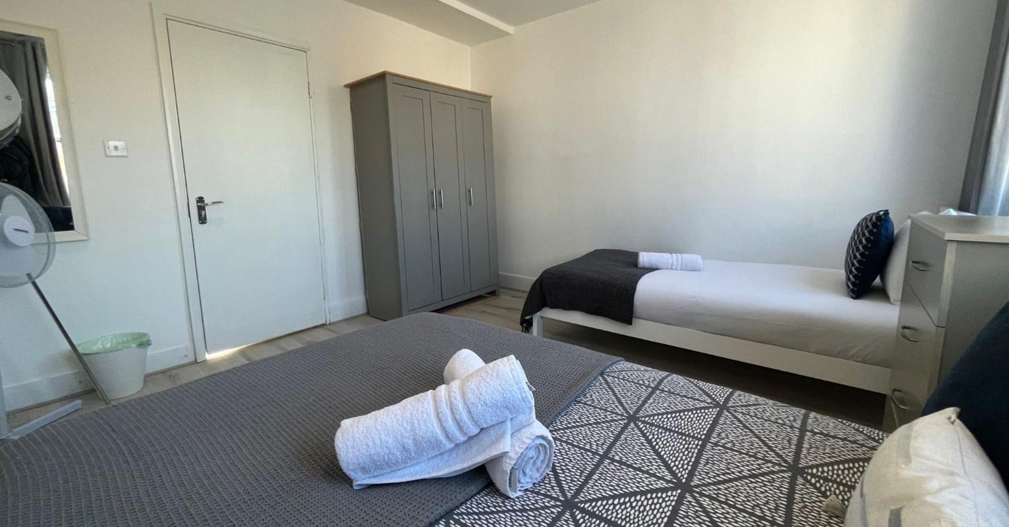 Nifty 2 Bedroom Flat In Goswell Rd London Exterior foto